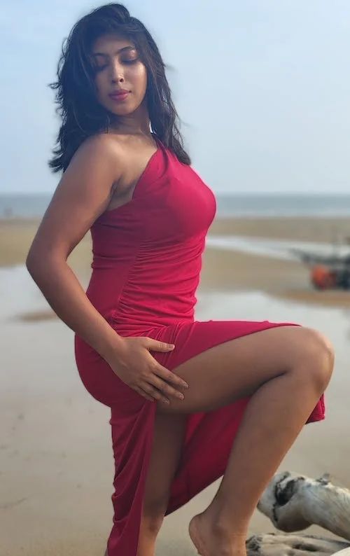 Mahira 24 gentle Darjeeling escort services verified companion